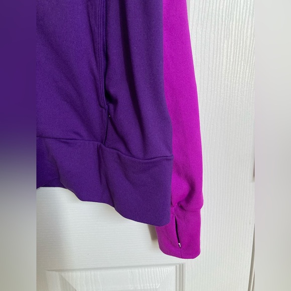 Pink/Purple Women’s Adidas Climate Full Zip Up - Picture 4 of 6